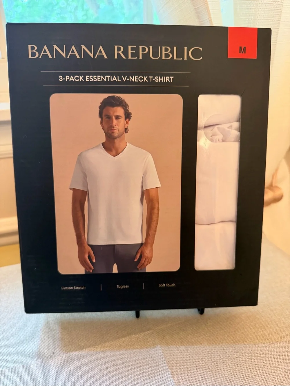 Banana Republic MED 3-Pack Essential V-Neck T-Shirts - White NWT